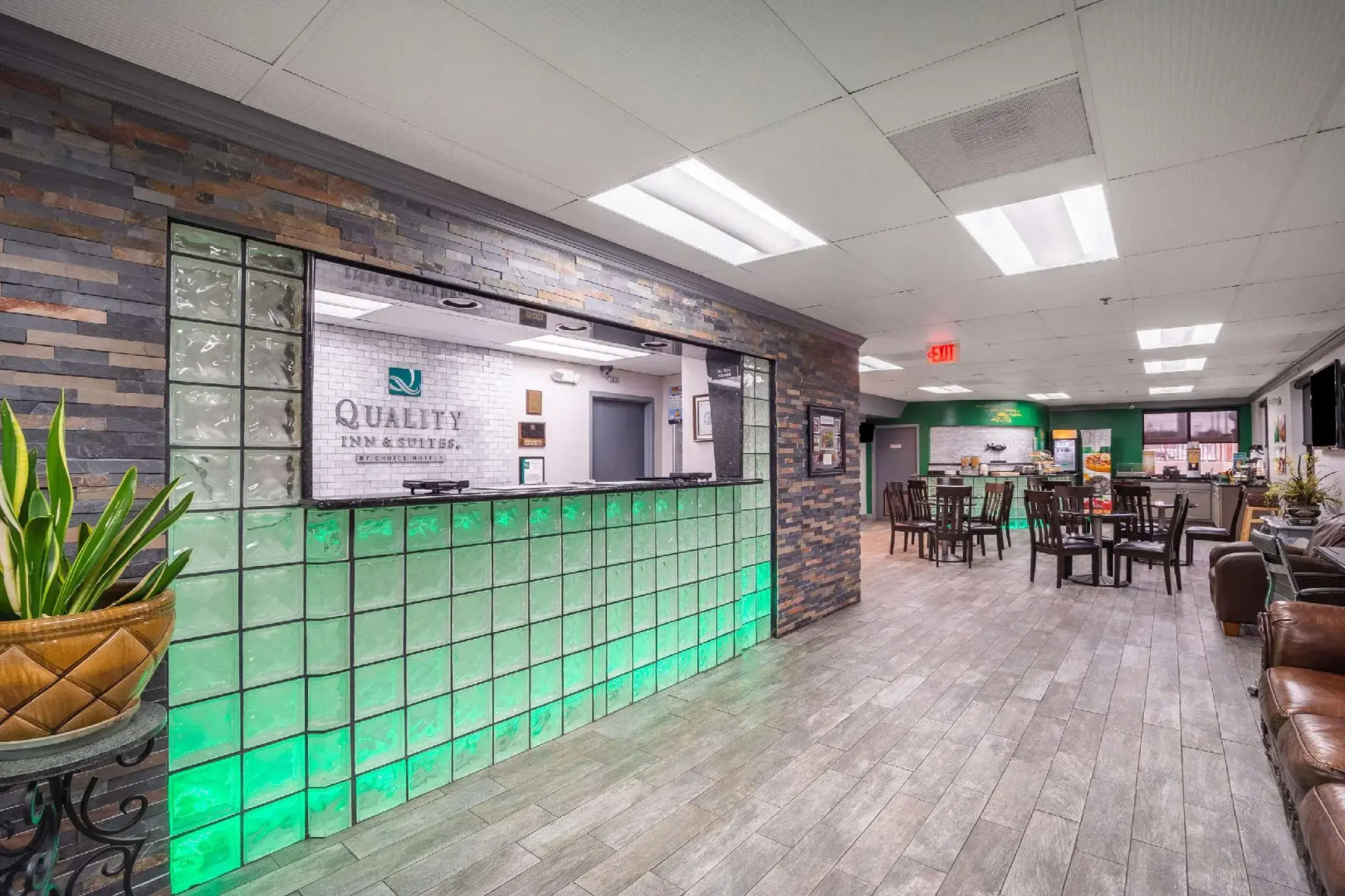 Quality Inn & Suites Ft. Jackson Maingate