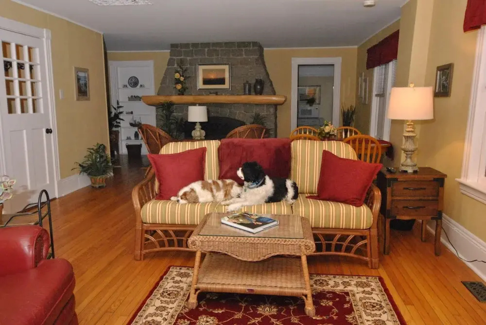 Dominion Hill Country Inn