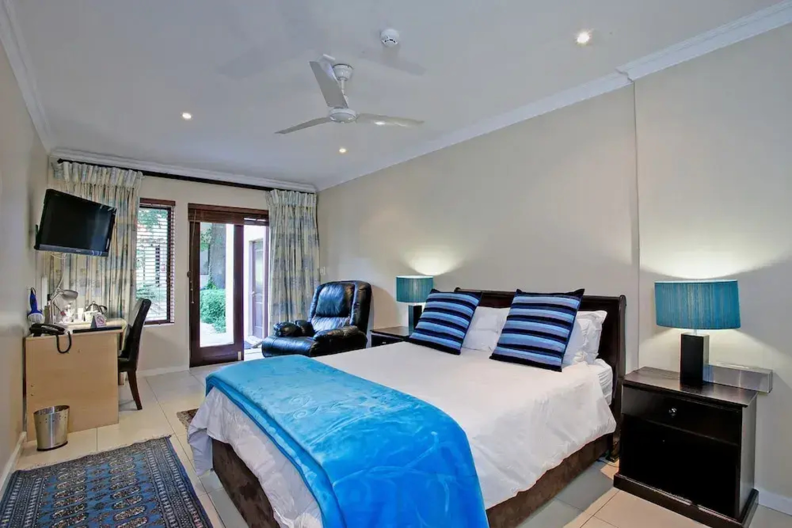 NO66 Sandton Lodge