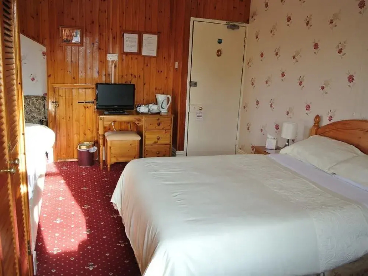 Old Castle Farm Guest House