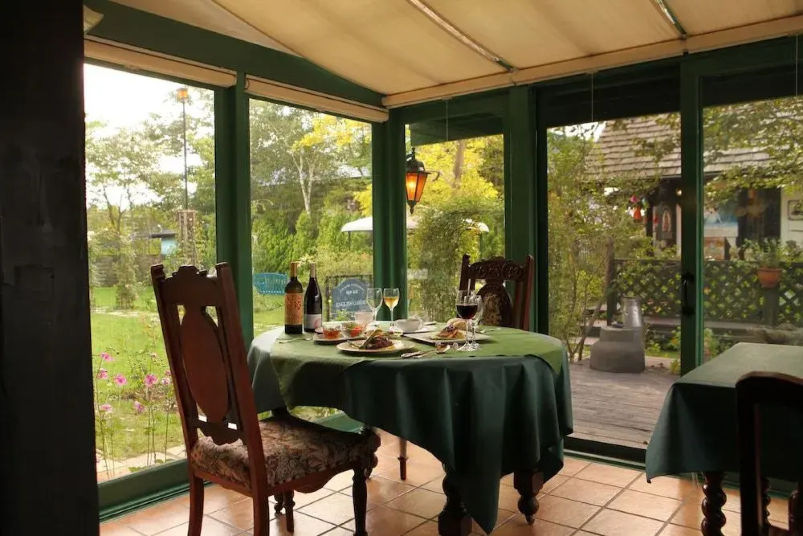 Petit Hotel & Restaurant Old Age