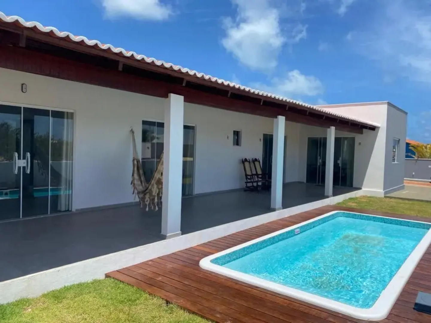 Linda Casa 400m do mar 3 Quartos e 2 Banheiros