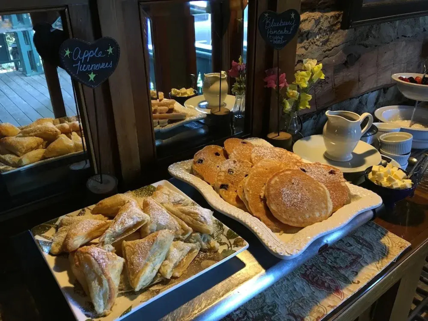 Highland Haven Creekside Inn