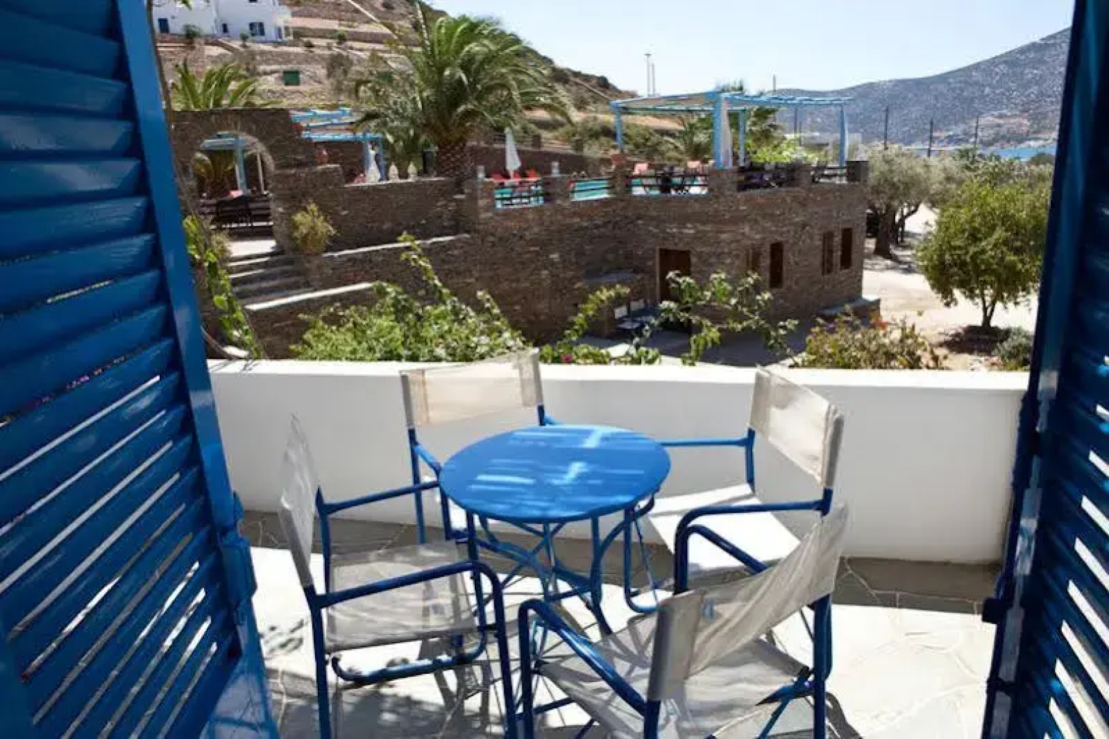 Alexandros Hotel
