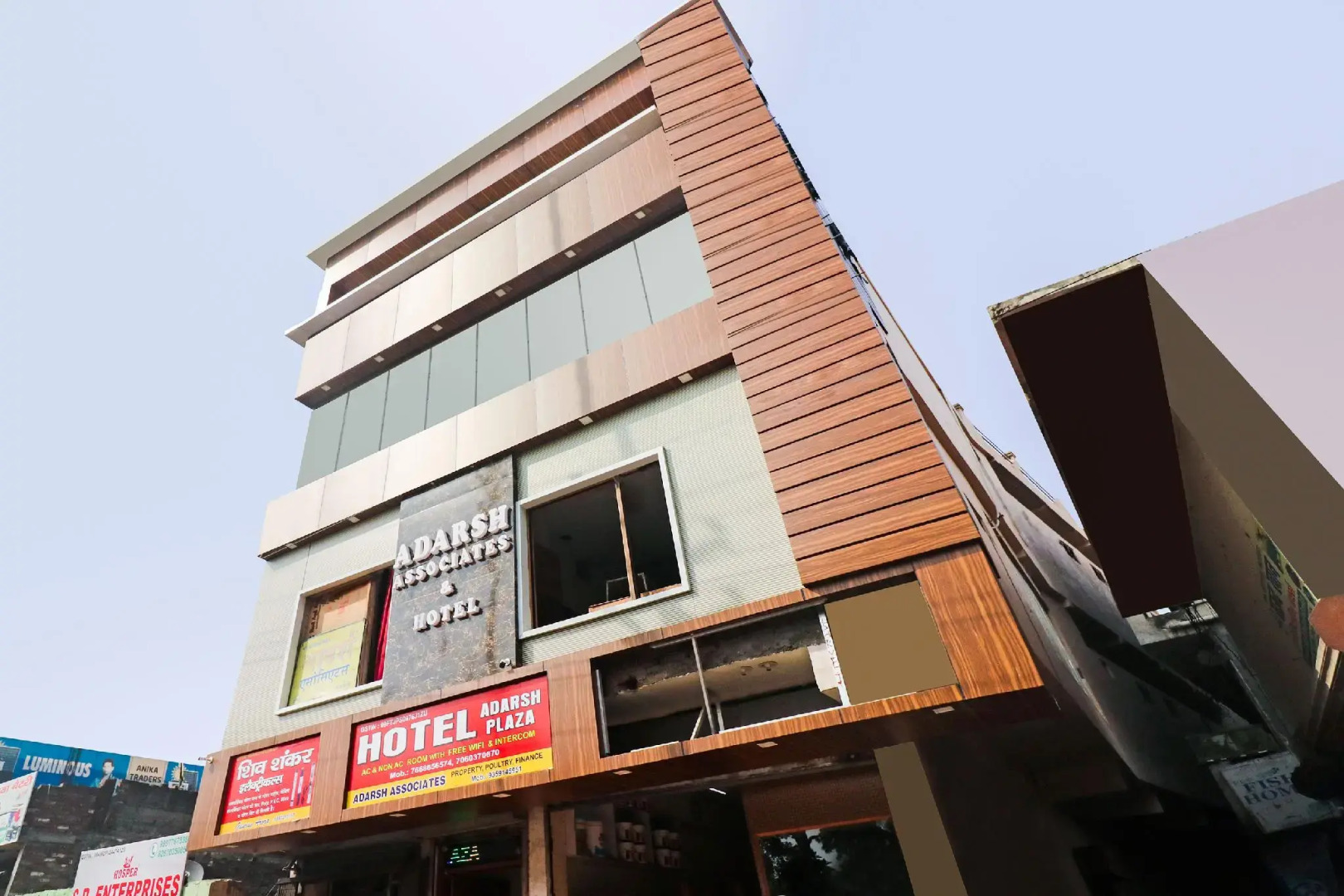 OYO 48489 Adarsh Plaza