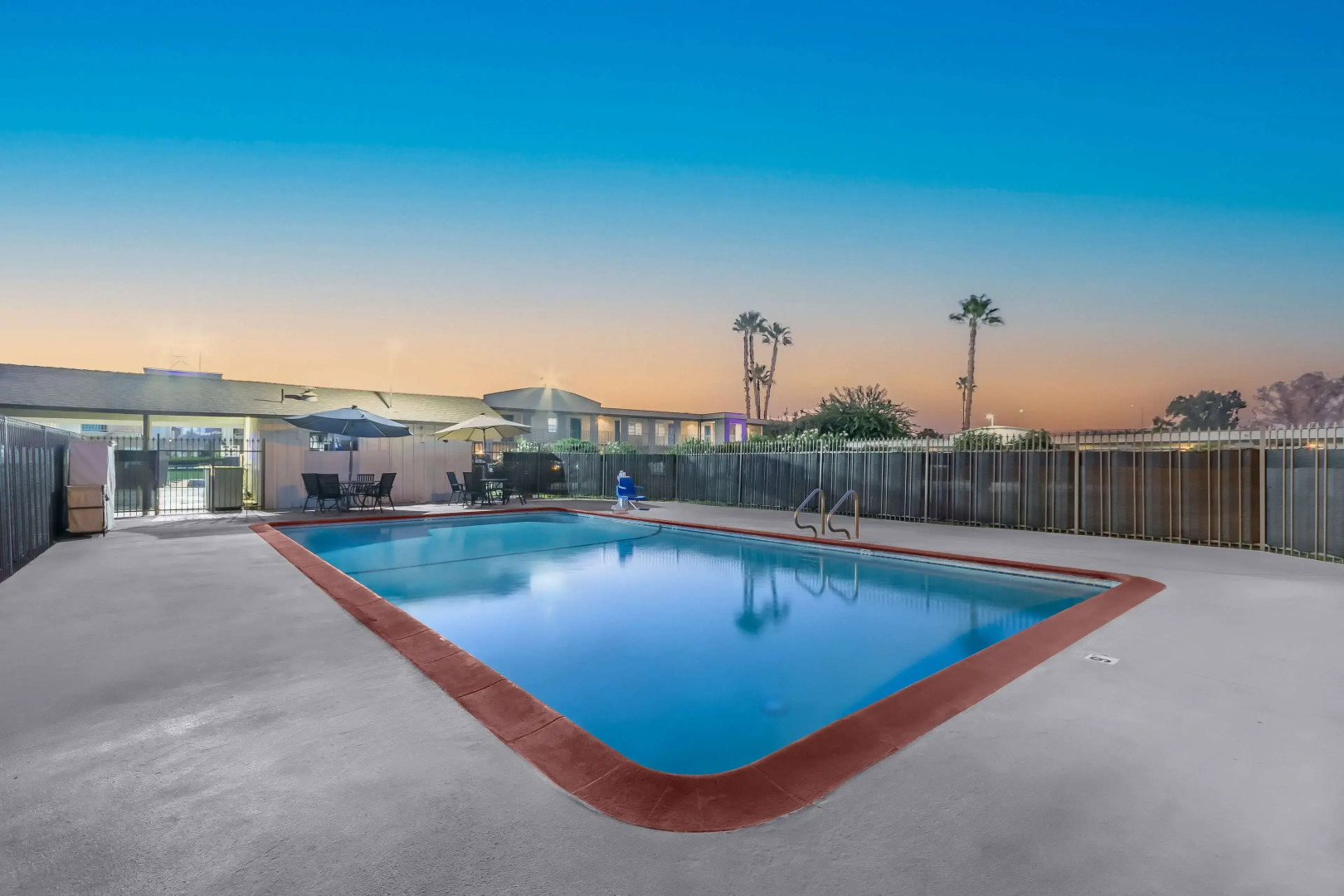 Studio 6 Suites Madera, California - Yosemite