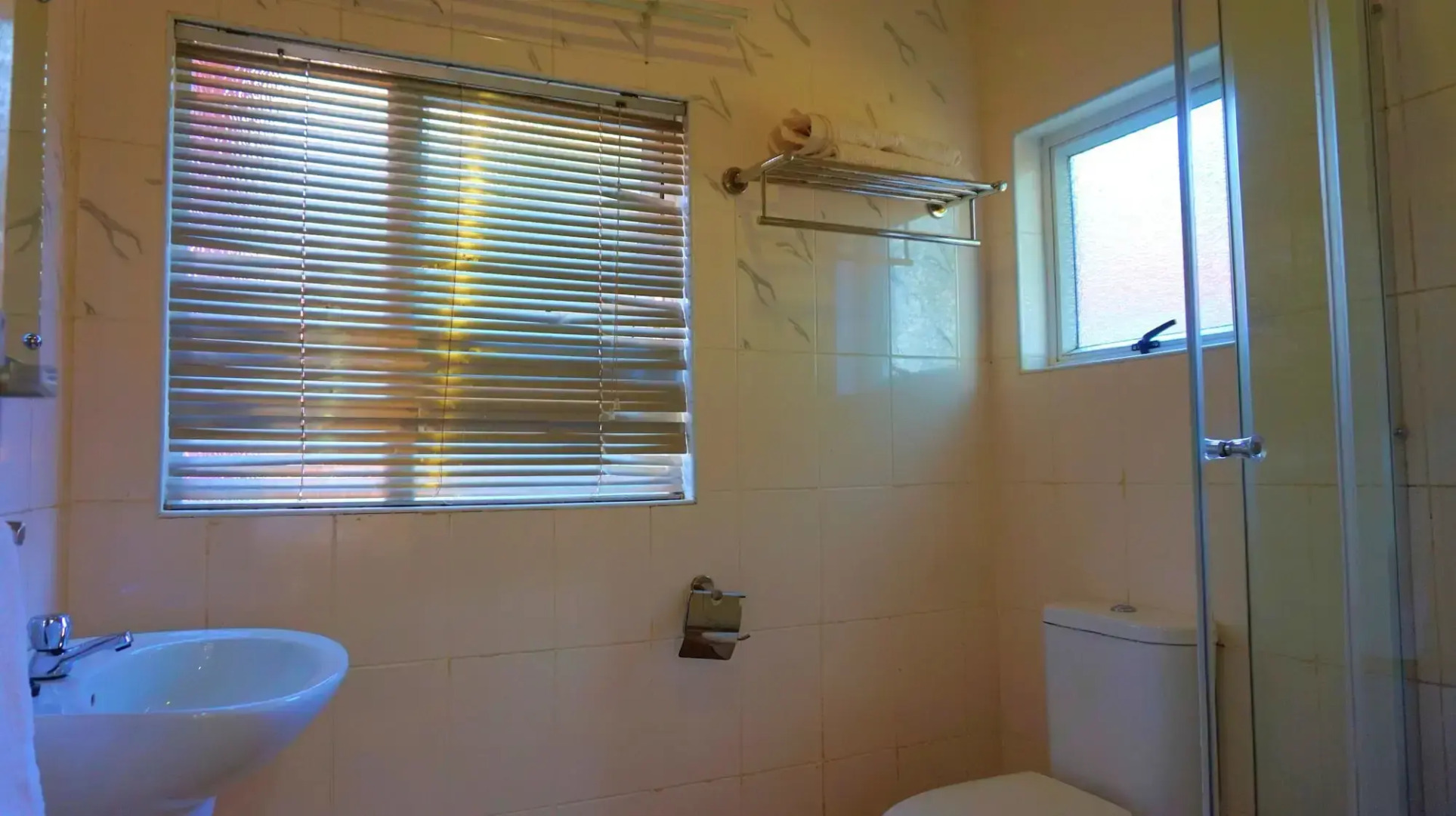 Tasha Lodge and Tours