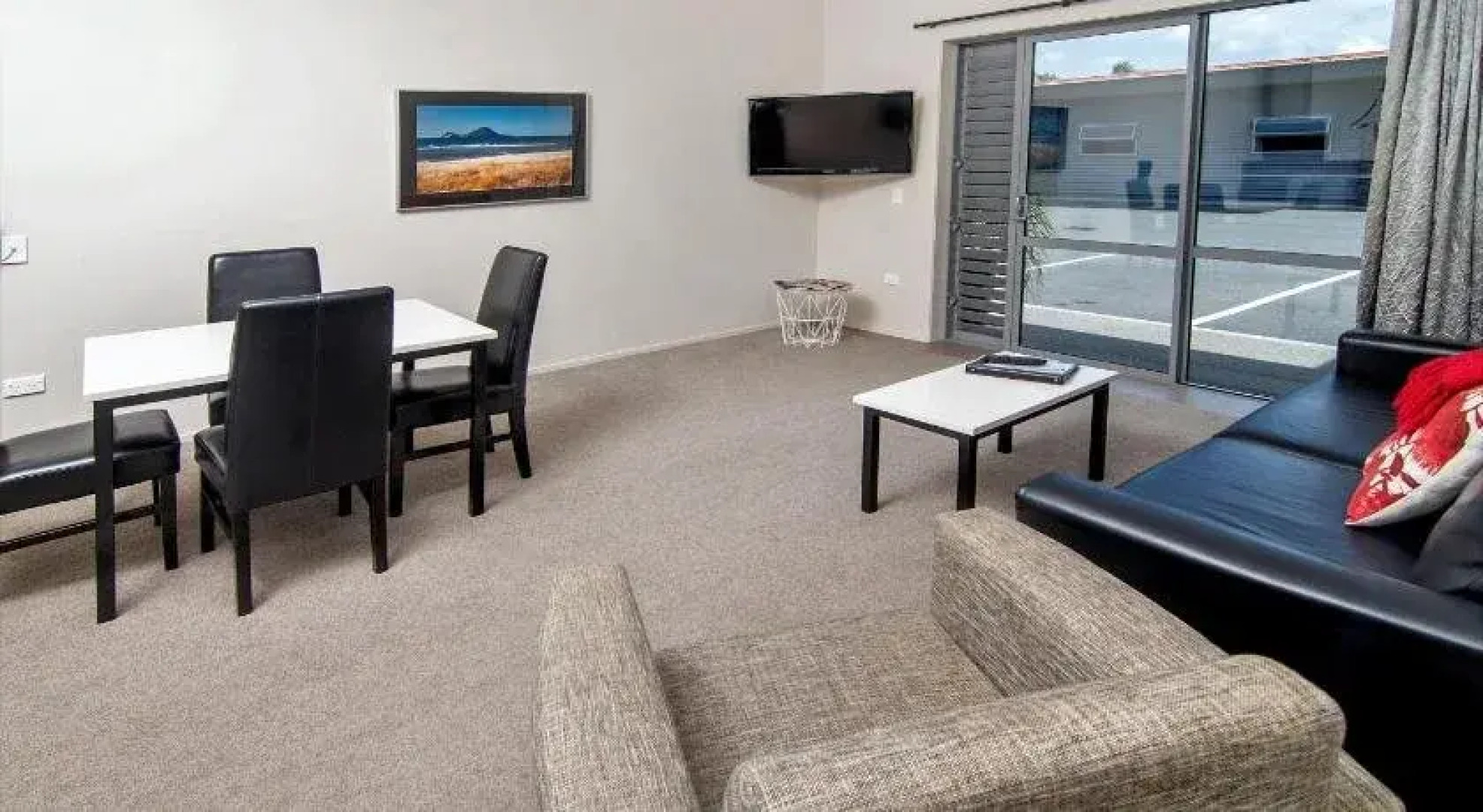 37 The Landing Motel