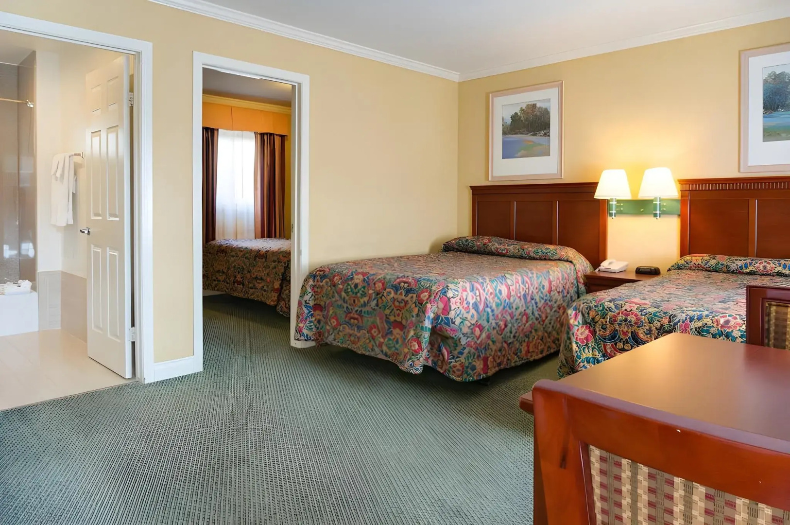 Redondo Inn and Suites