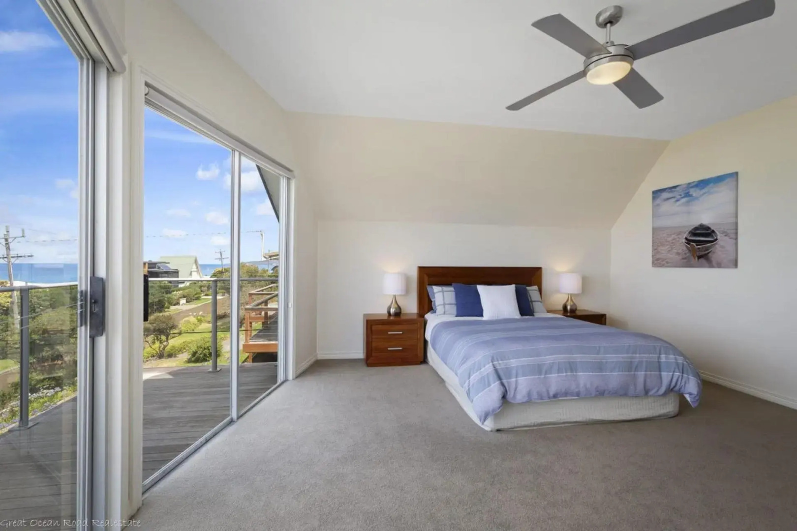 Sea Sunrise Ocean Views and Walk To Beach