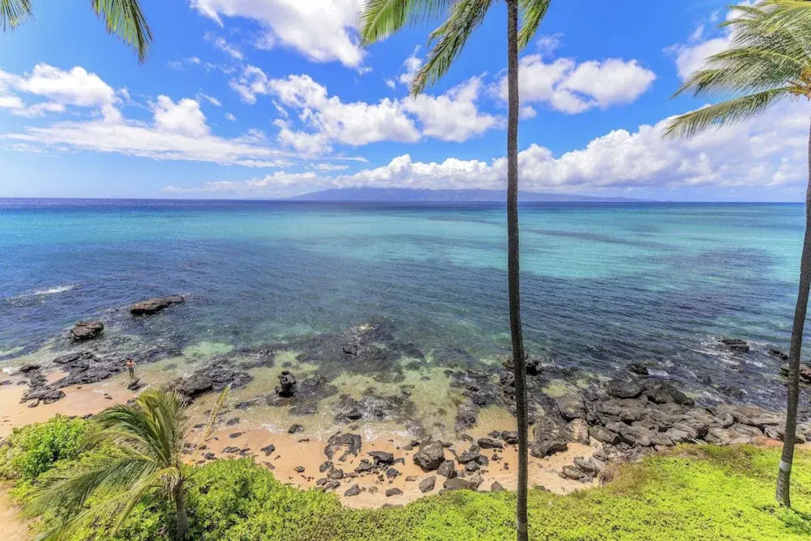 Noelani 401 OF 1 Bedroom, 2 Bath Condo by Redawning