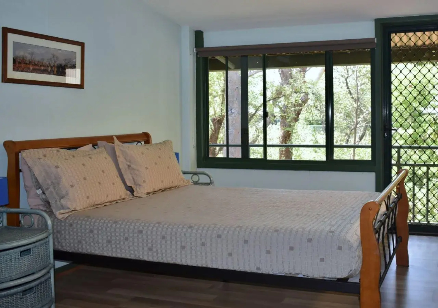 Parry Creek Farm Tourist Resort & Caravan Park