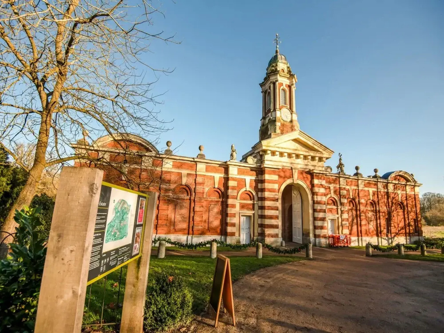 Hardwicke Arms Hotel