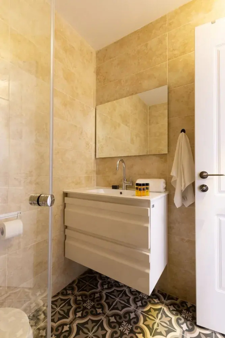 Huge & Lovely Unit 2BR 2BT By the beach