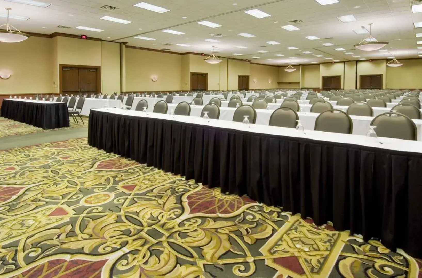 DoubleTree by Hilton Lansing