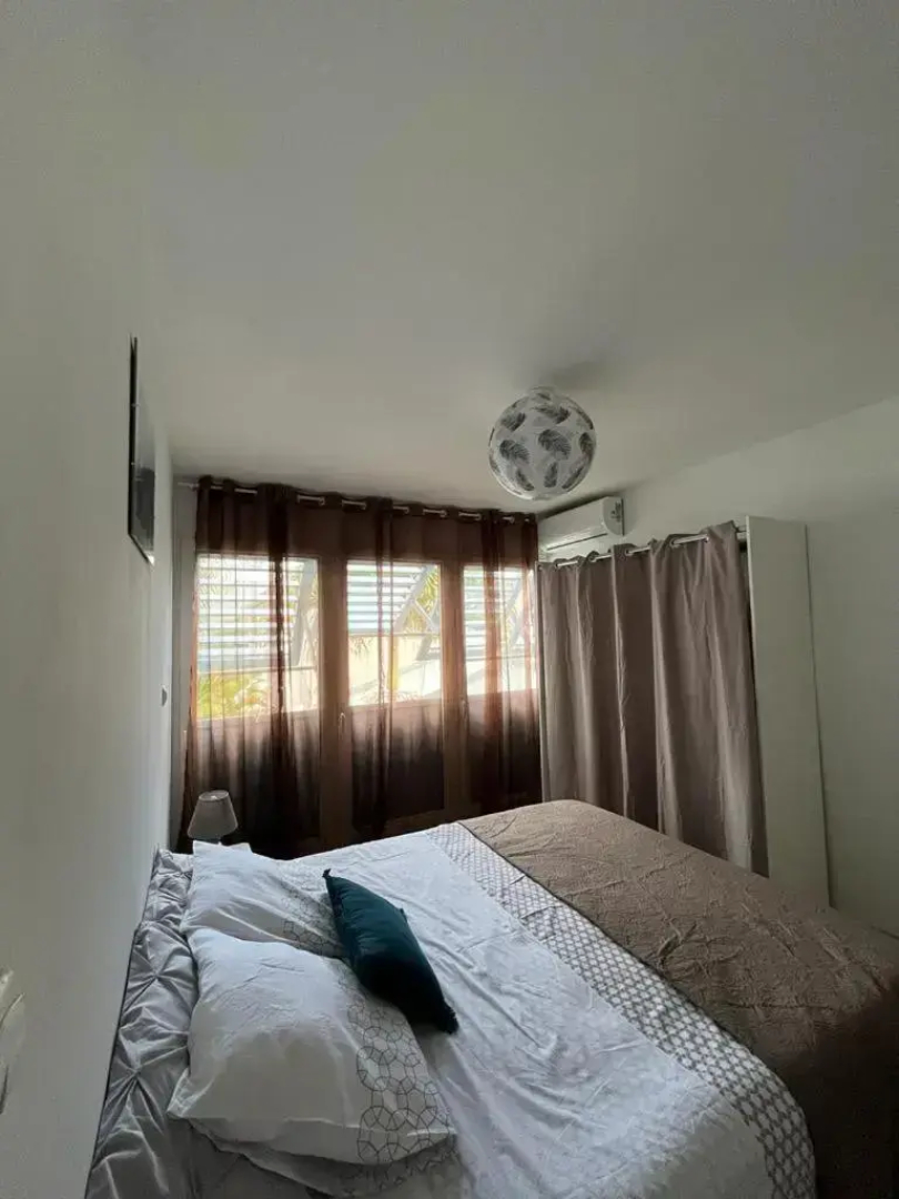 Saint-Leu Reunion Centre Ville T3 Duplex Meuble