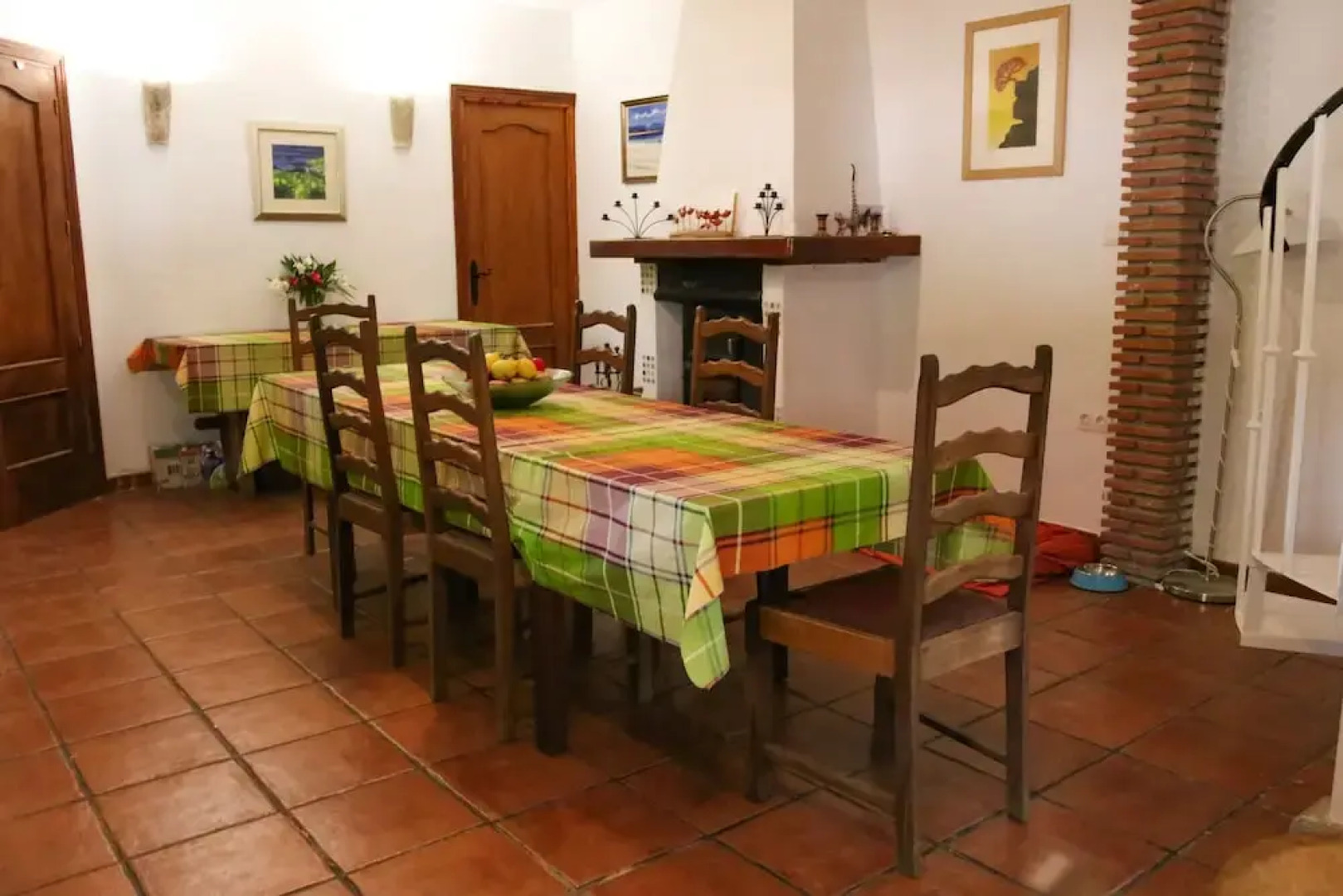 Beautiful 13 bed Villa, Private Pool, Large Garden