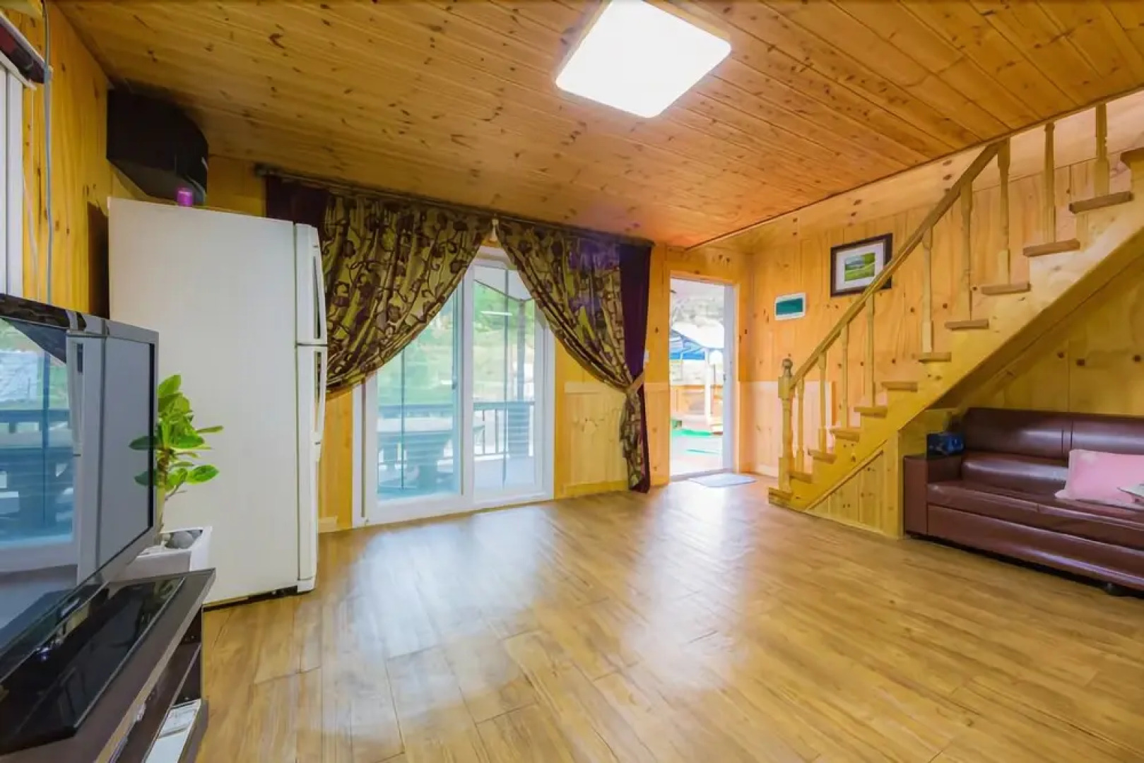 Yangpyeong Wide-garden House Pension