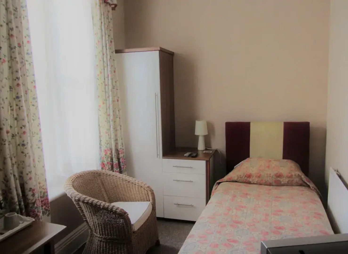 The Briary Hotel - Guest House