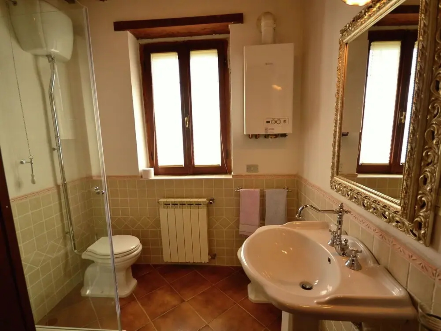 Spacious Cottage With Pool in Arezzo Italy