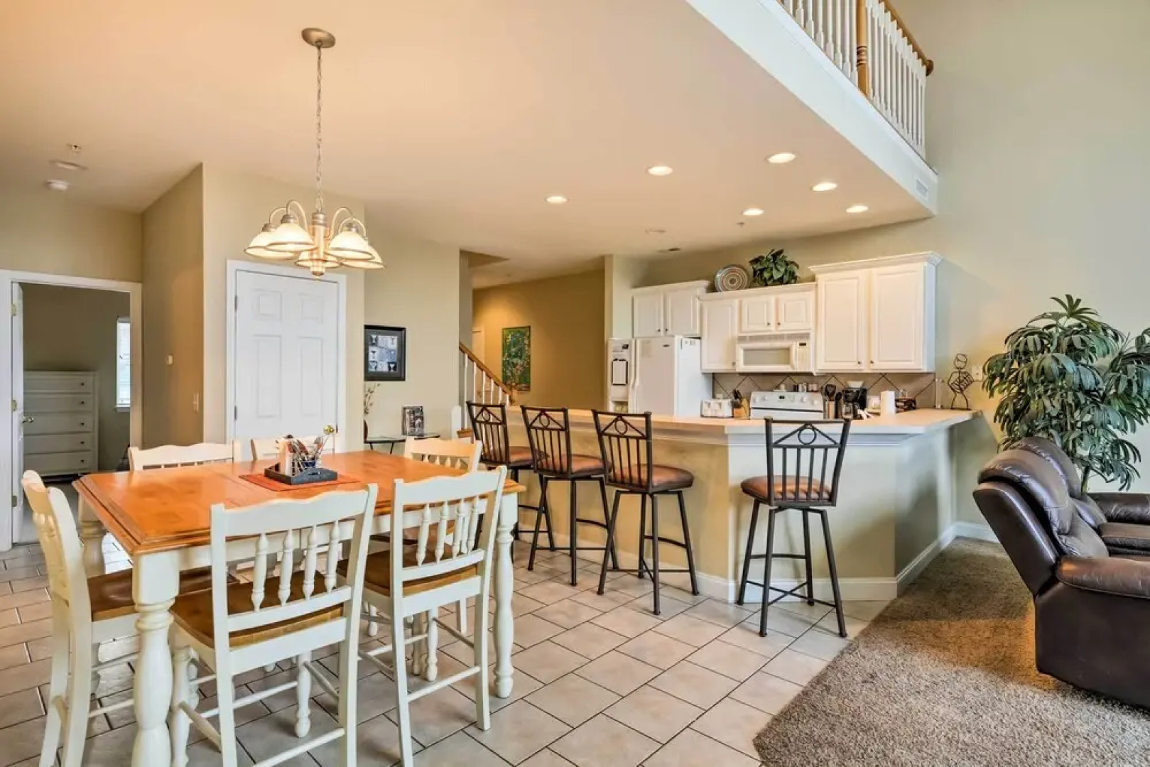 2 Pools: Waterfront Condo on Lake of the Ozarks!