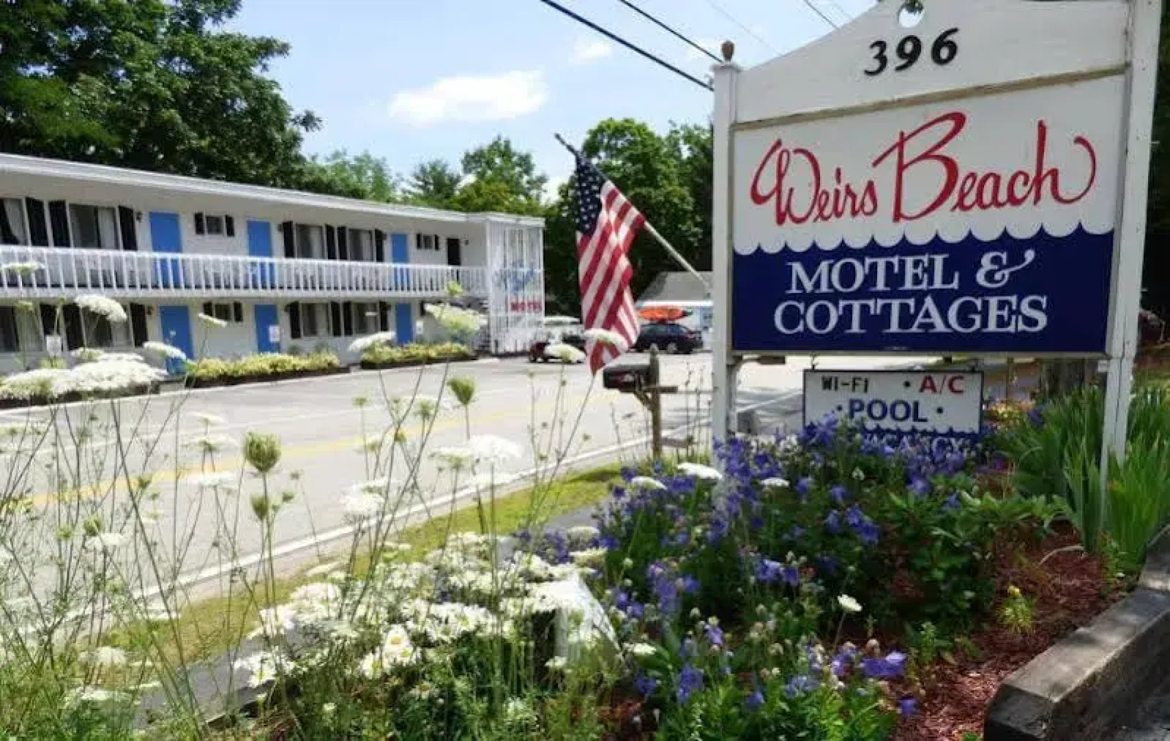 Weirs Beach Motel and Cottages