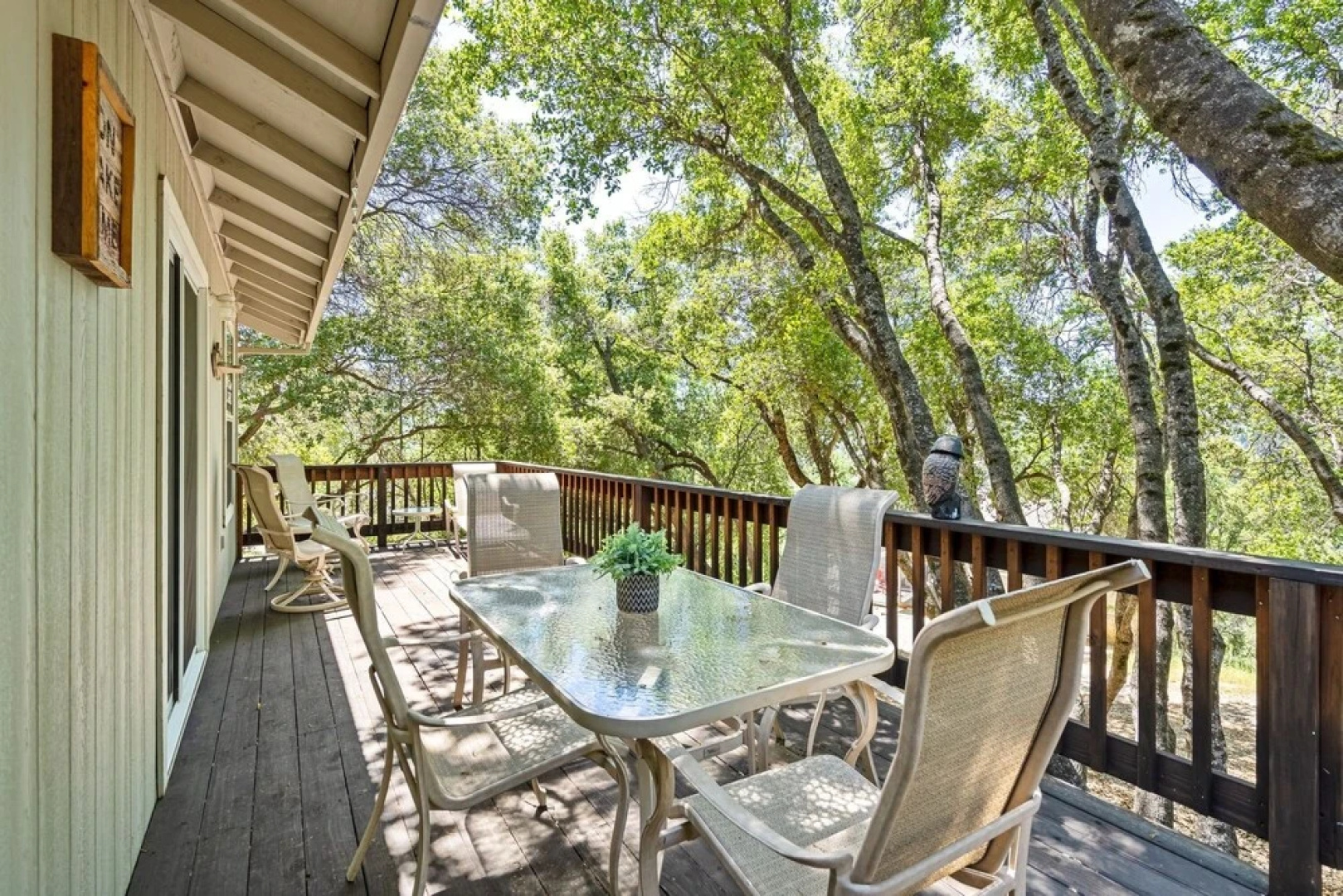 The Gathering Place - 2-Level Home with Game Room by Yosemite Region Resorts