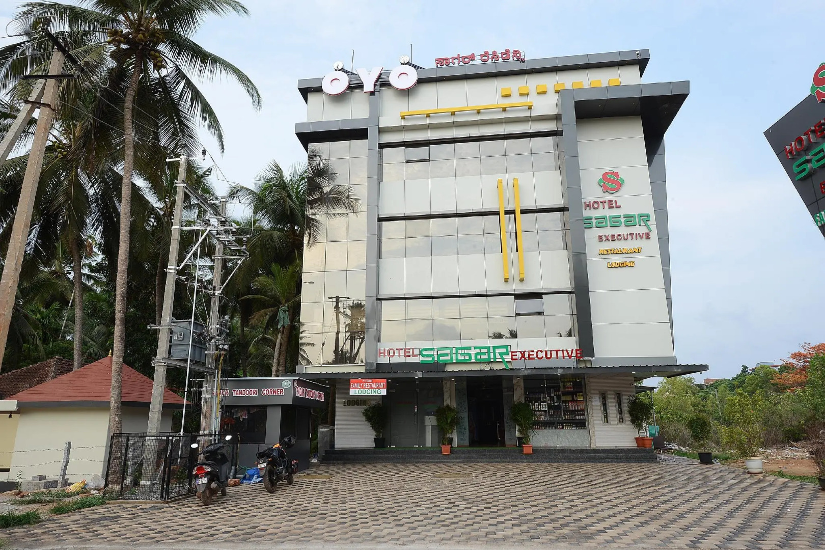 OYO 40263 Hotel Sagar Executive