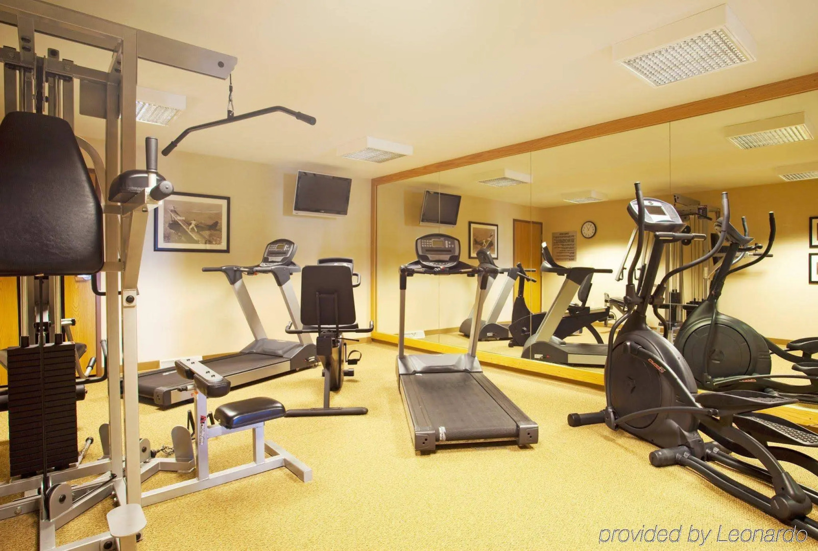 Holiday Inn Express Hotel & Suites Iron Mountain by IHG