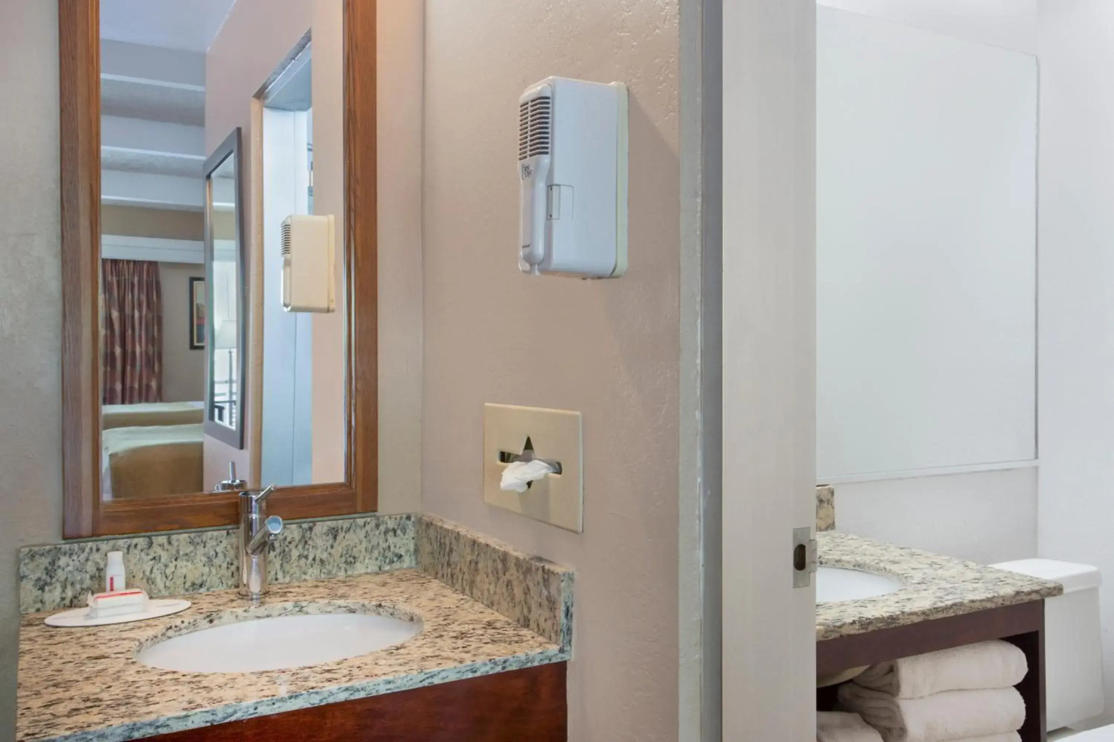 Travelodge by Wyndham Lakeland