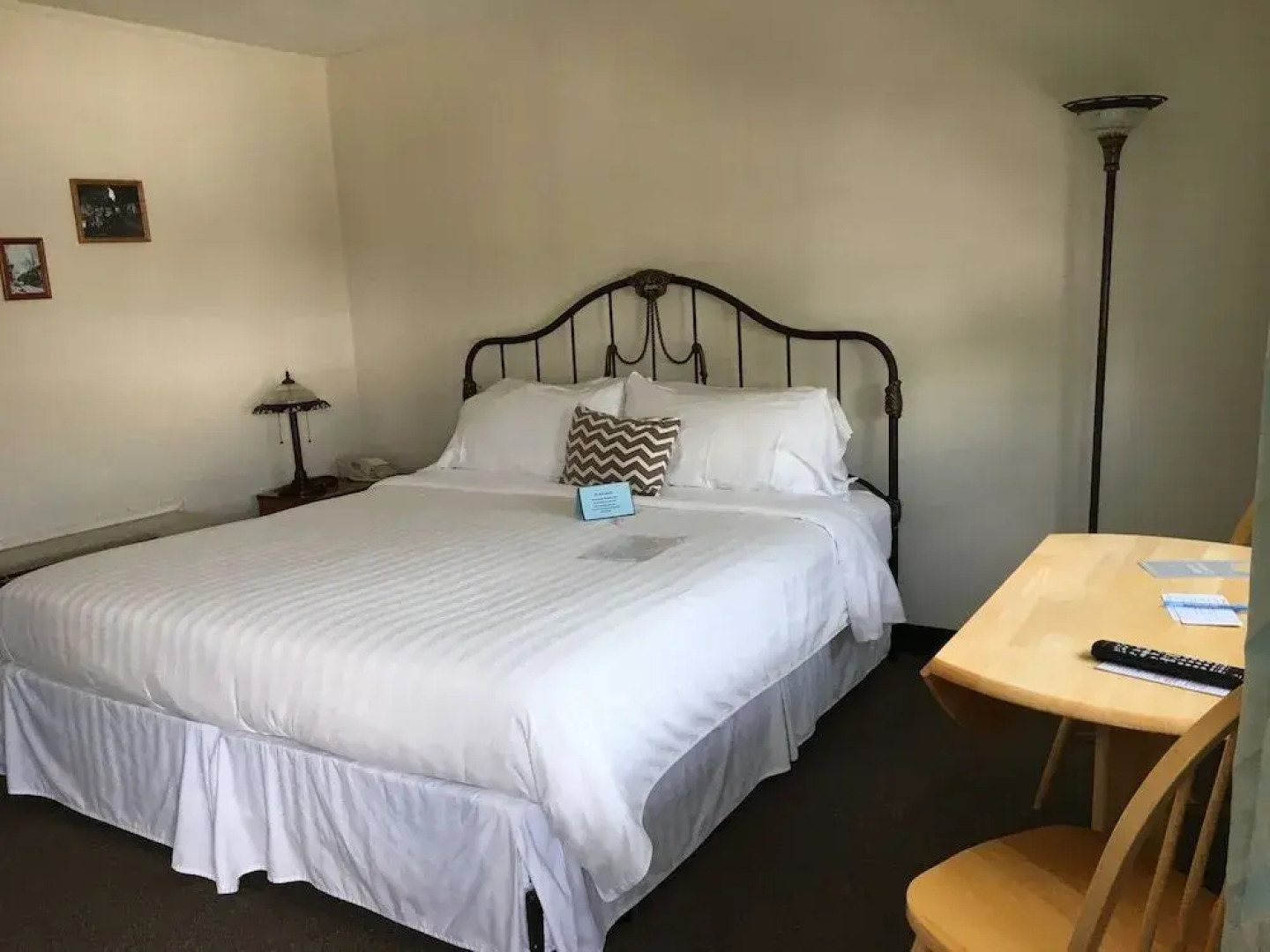 Sugarcreek Village Inn