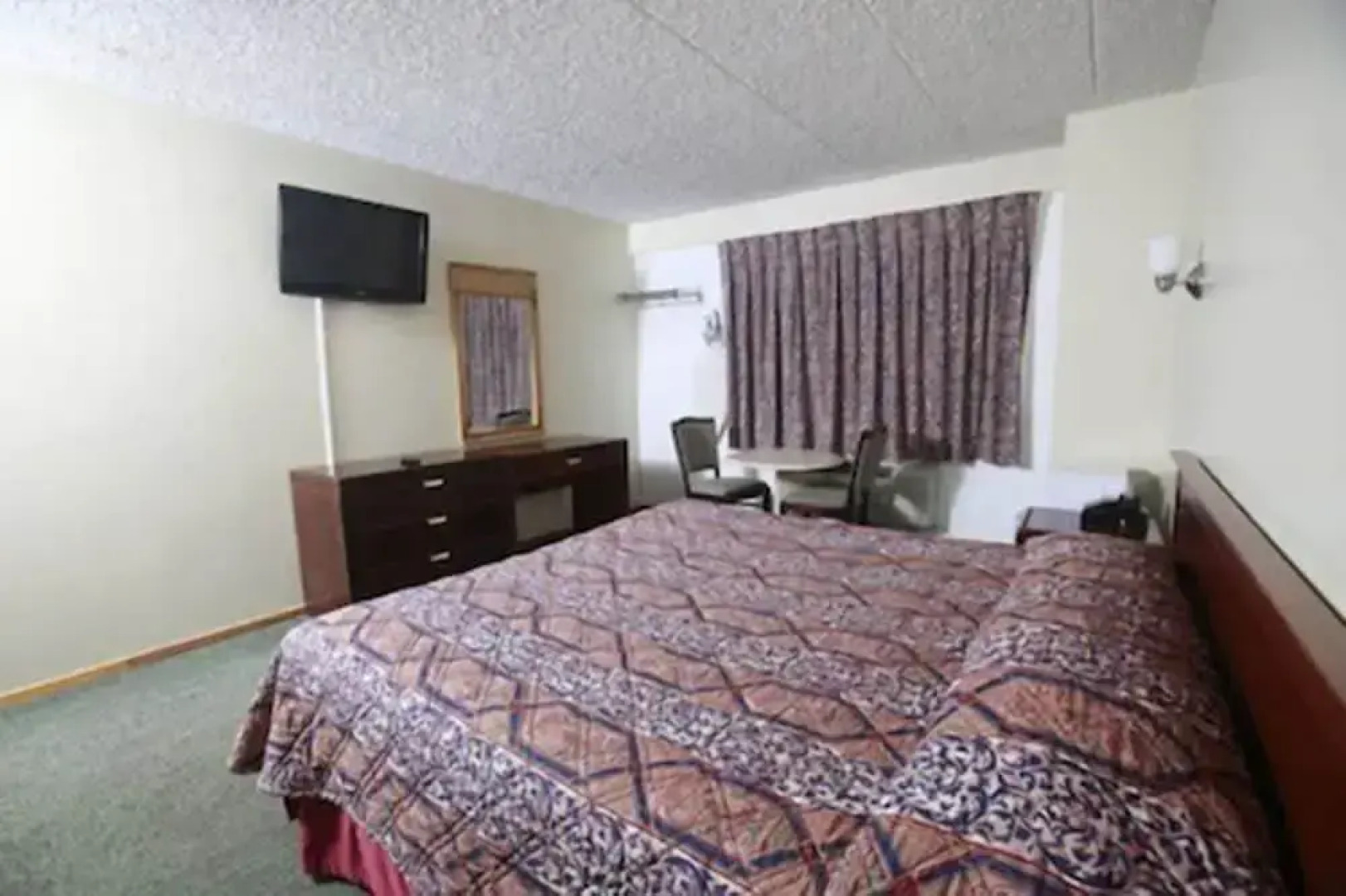 Meadowbrook Motor Lodge