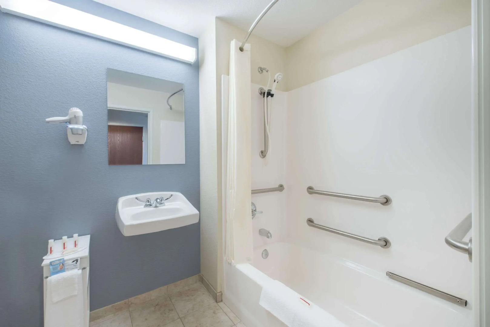 Days Inn by Wyndham Minot