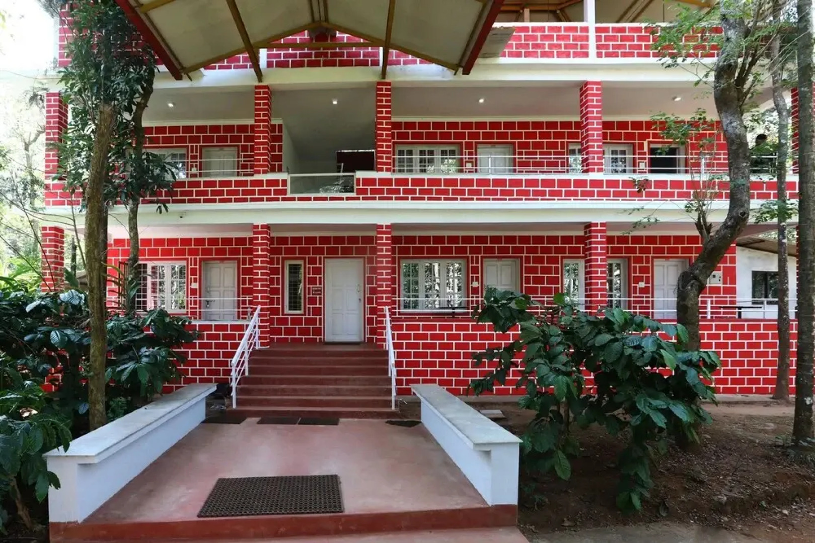 OYO 22437 Jungle Hut