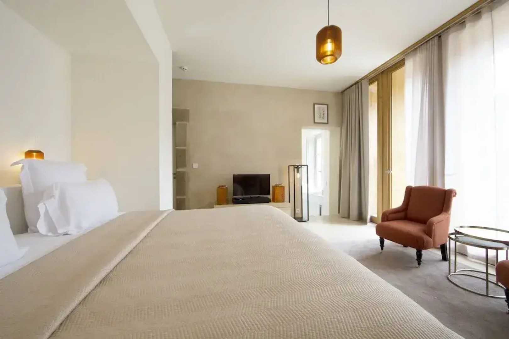 Hôtel de la Villeon - Hôtel 4**** - Bar - Jardins avec vues sur les vignobles - 50mns au sud de Lyon, en Ardèche