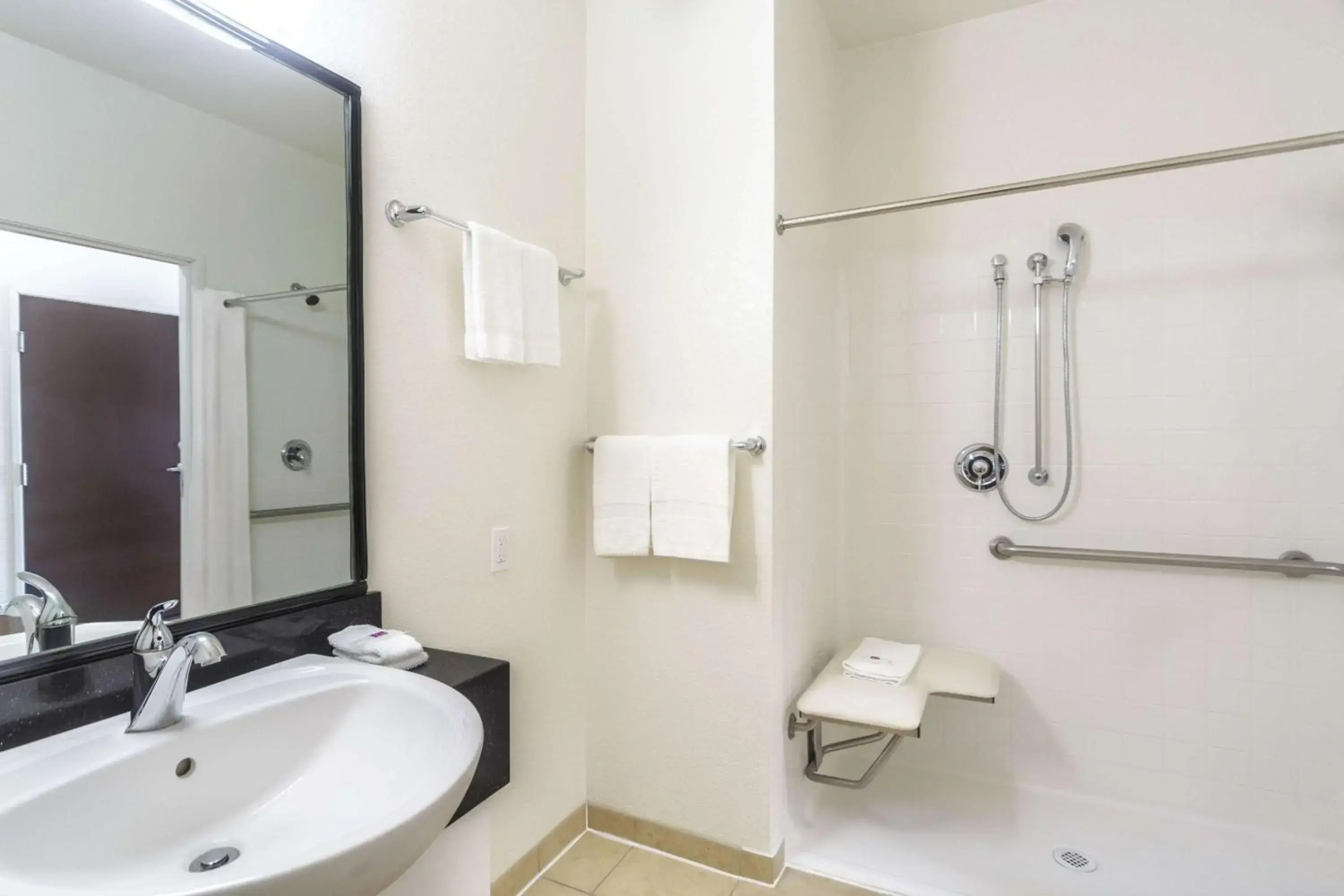 Motel 6 Laredo, TX - Airport