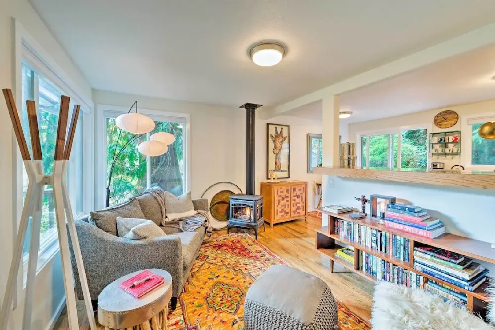 House w/ Deck on Whidbey Island, 1 Mi From Shore!