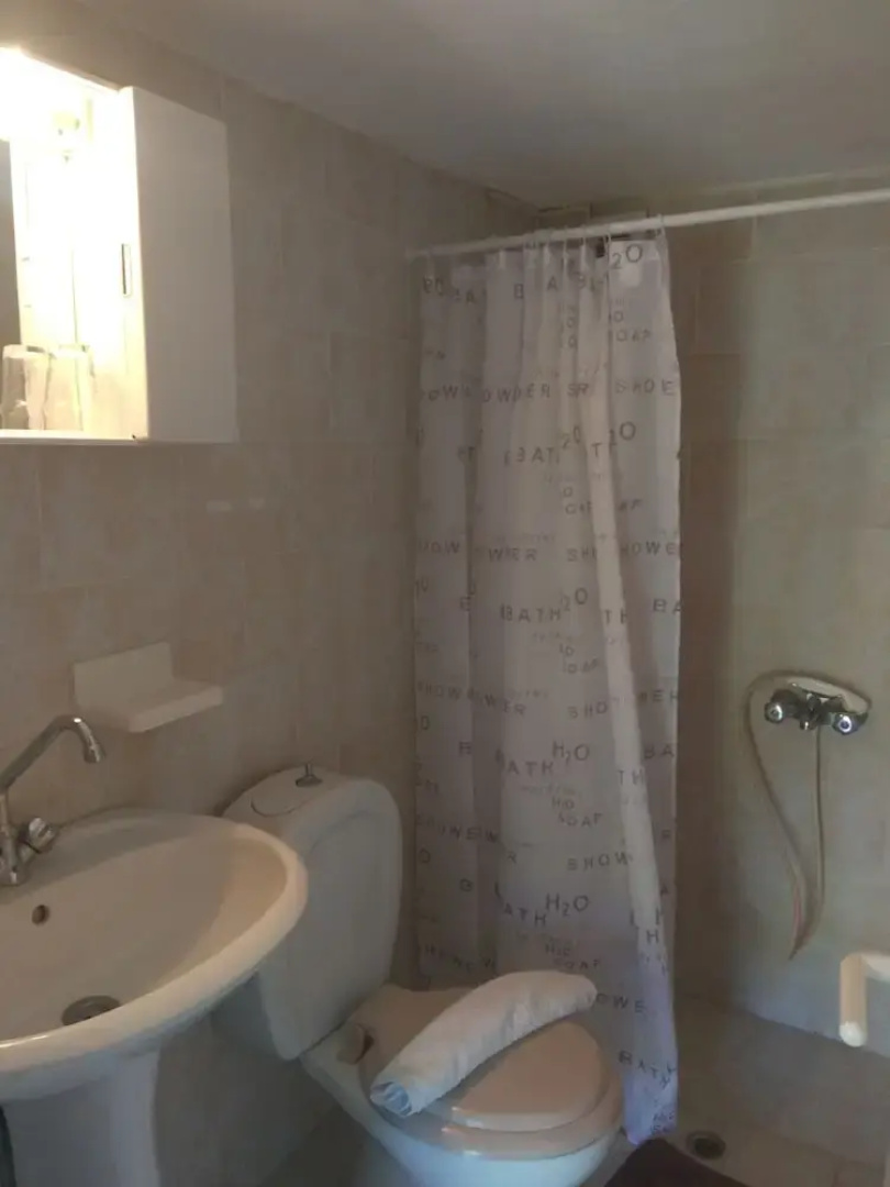 Roula's Rooms