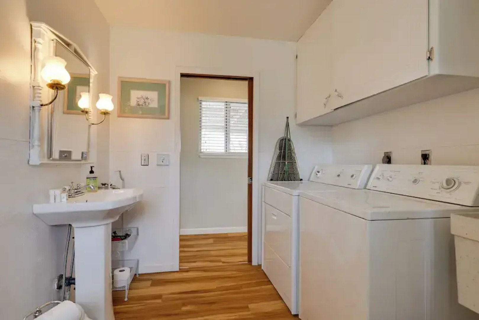 Walk to Downtown: Eclectic Murphys Home w/ Decks!