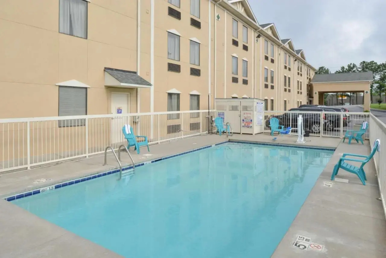 Americas Best Inns Augusta Gro