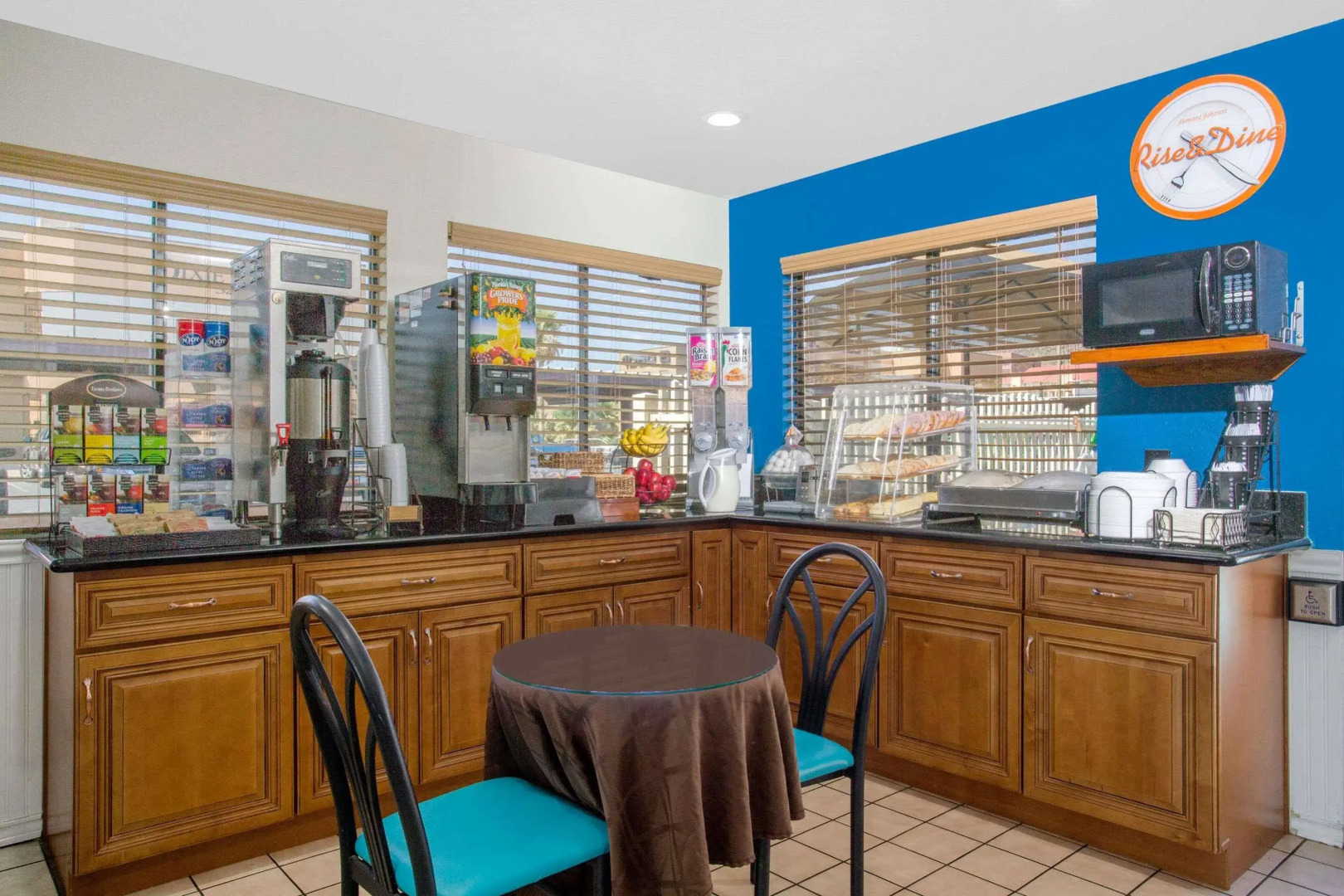 Howard Johnson Inn-Saint George