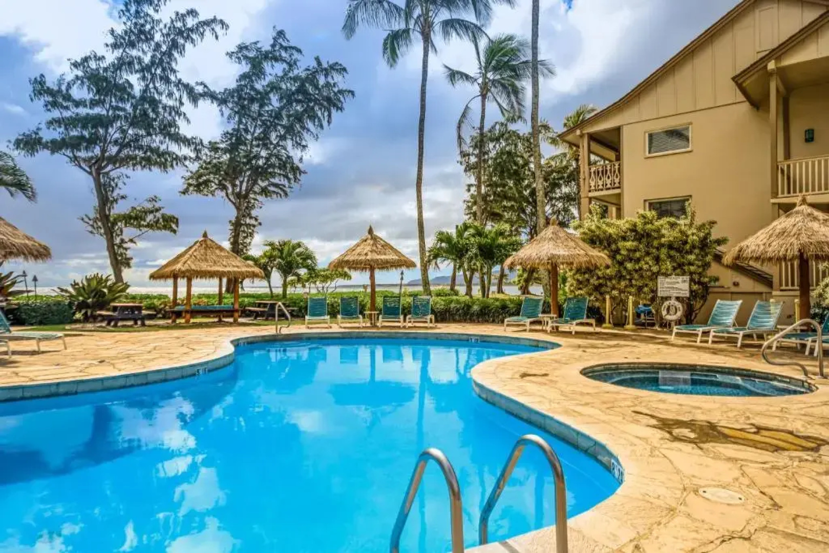 Islander On The Beach 258