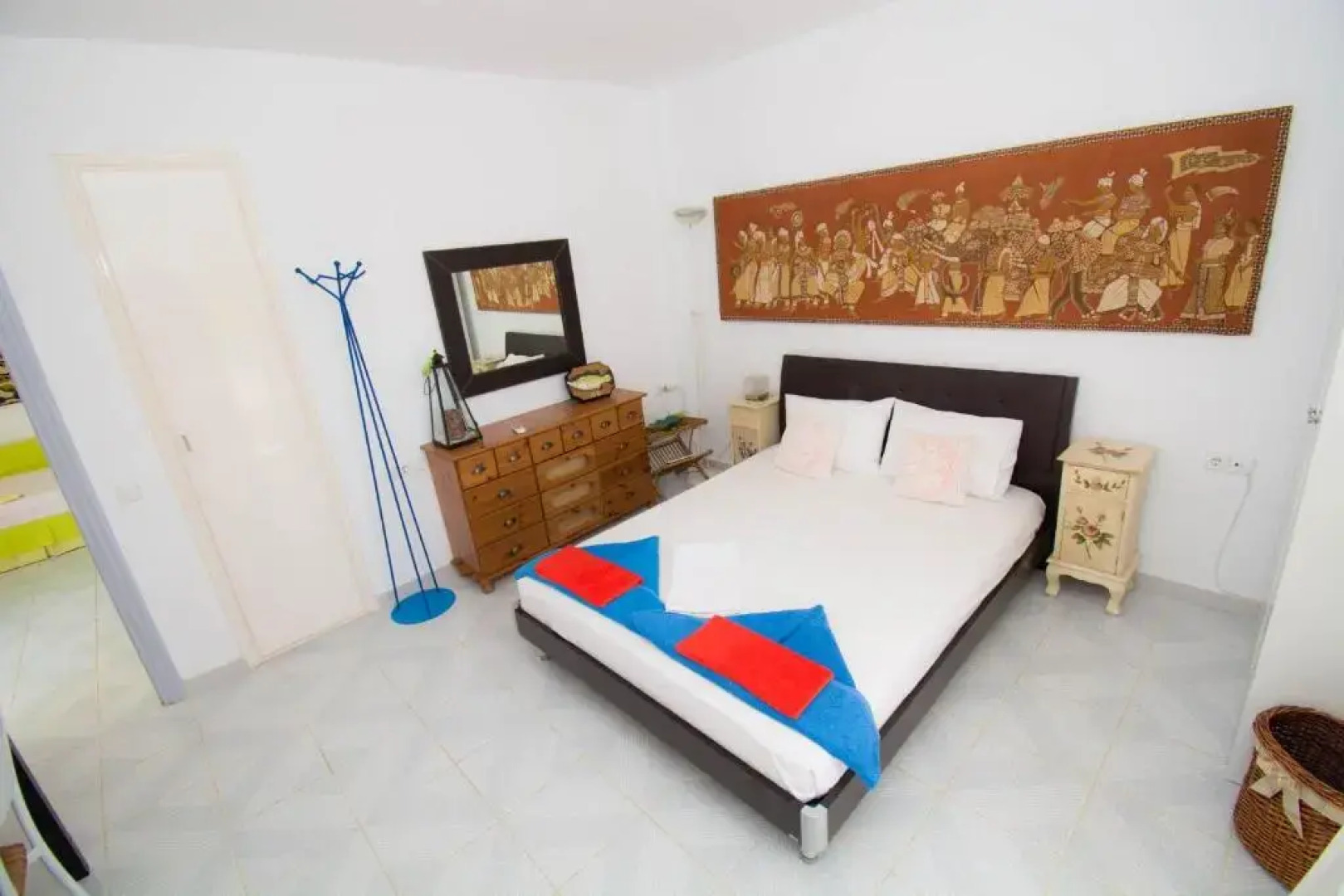 Romantic Seafront Studio - Dream Garden