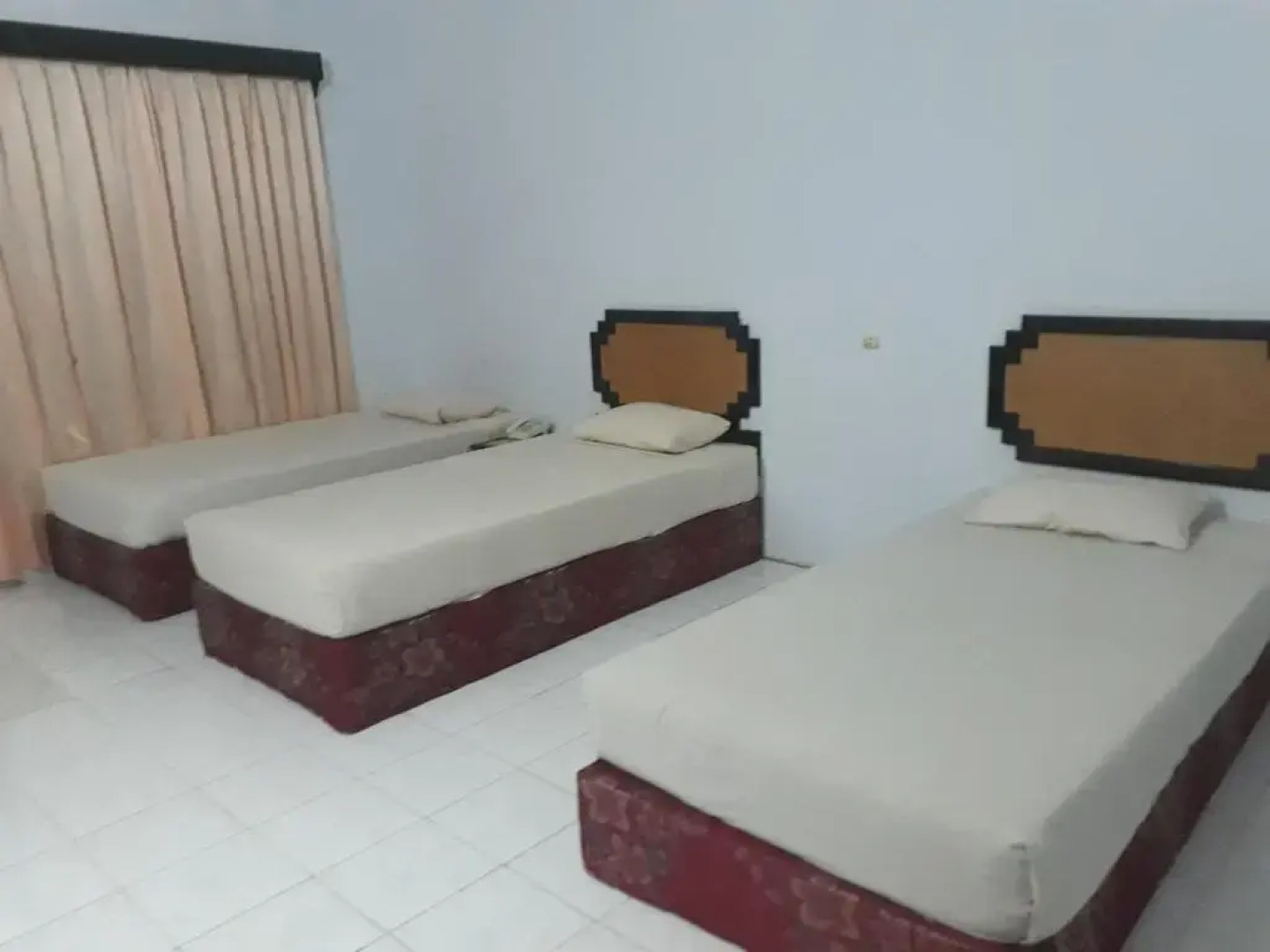 BUKIT KENARI Hotel & Restaurant