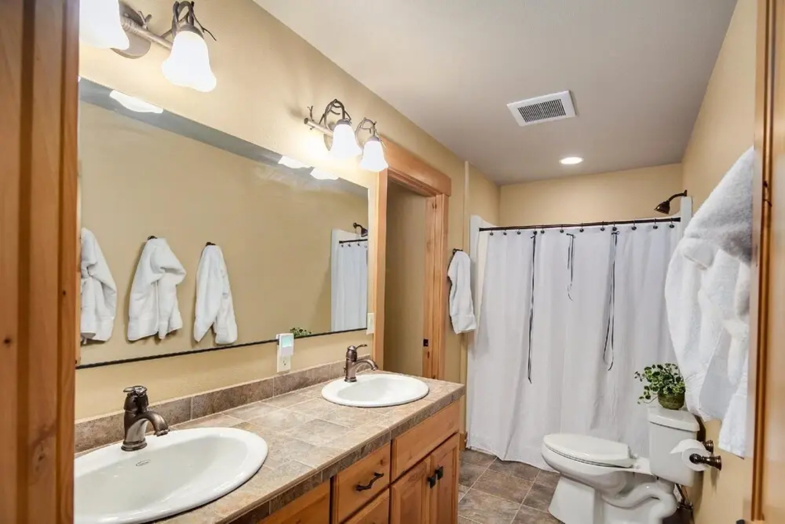 4,000sqft Private Luxury Home Htd Game Rm & Kids Bonus Rm Hot Tub