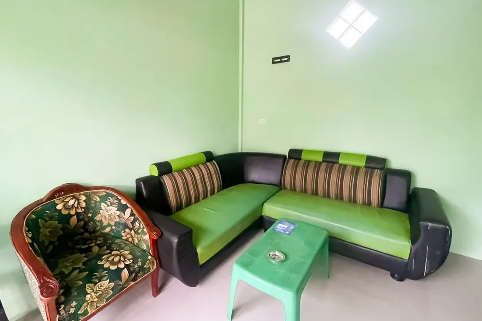 RedDoorz near Kantor Bupati Tapanuli Tengah Aek Tolang