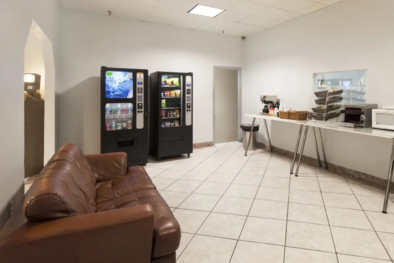 Leamington Hotel - Downtown / Port of Miami