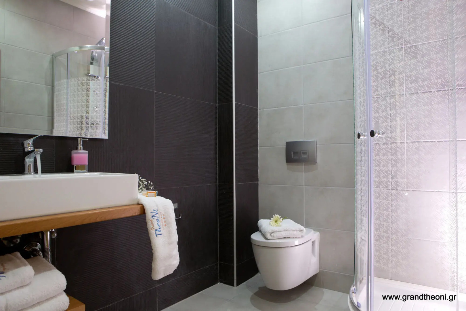 Grand TheoNi Boutique Hotel & Spa