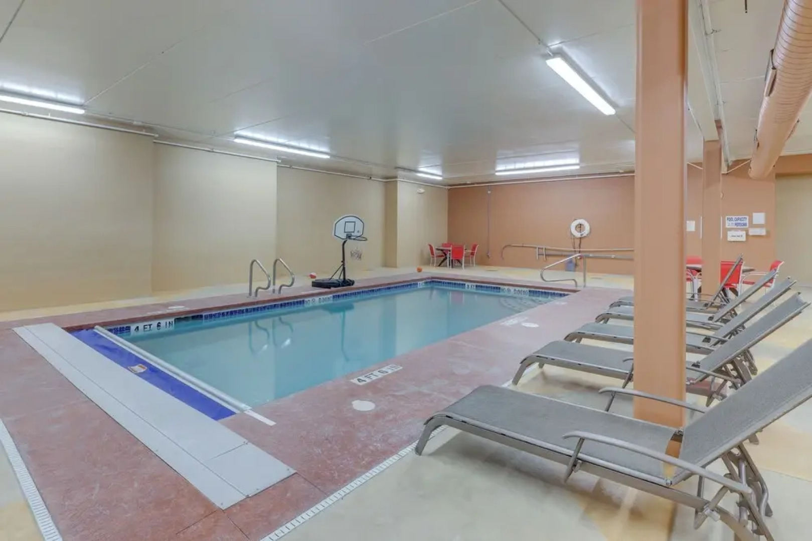 Idyllic New Buffalo Condo: Walk to Beach & Shops!