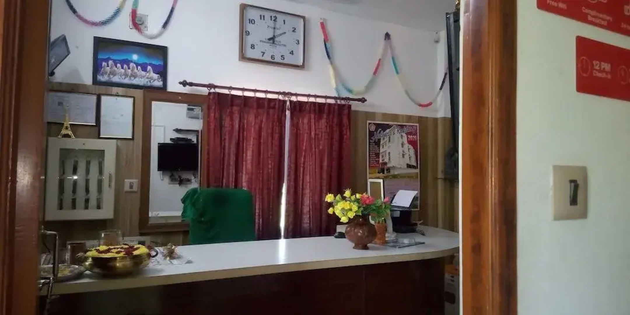 Haleemas Residency